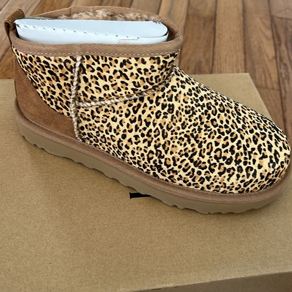 UGG Women's Ultra Mini Speckles Slip-On Booties - Picture 8 of 12